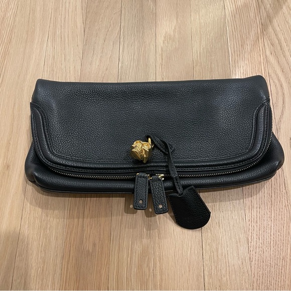 Alexander McQueen Black Calfskin Skull Padlock Fold Zip Clutch - Picture 3 of 6
